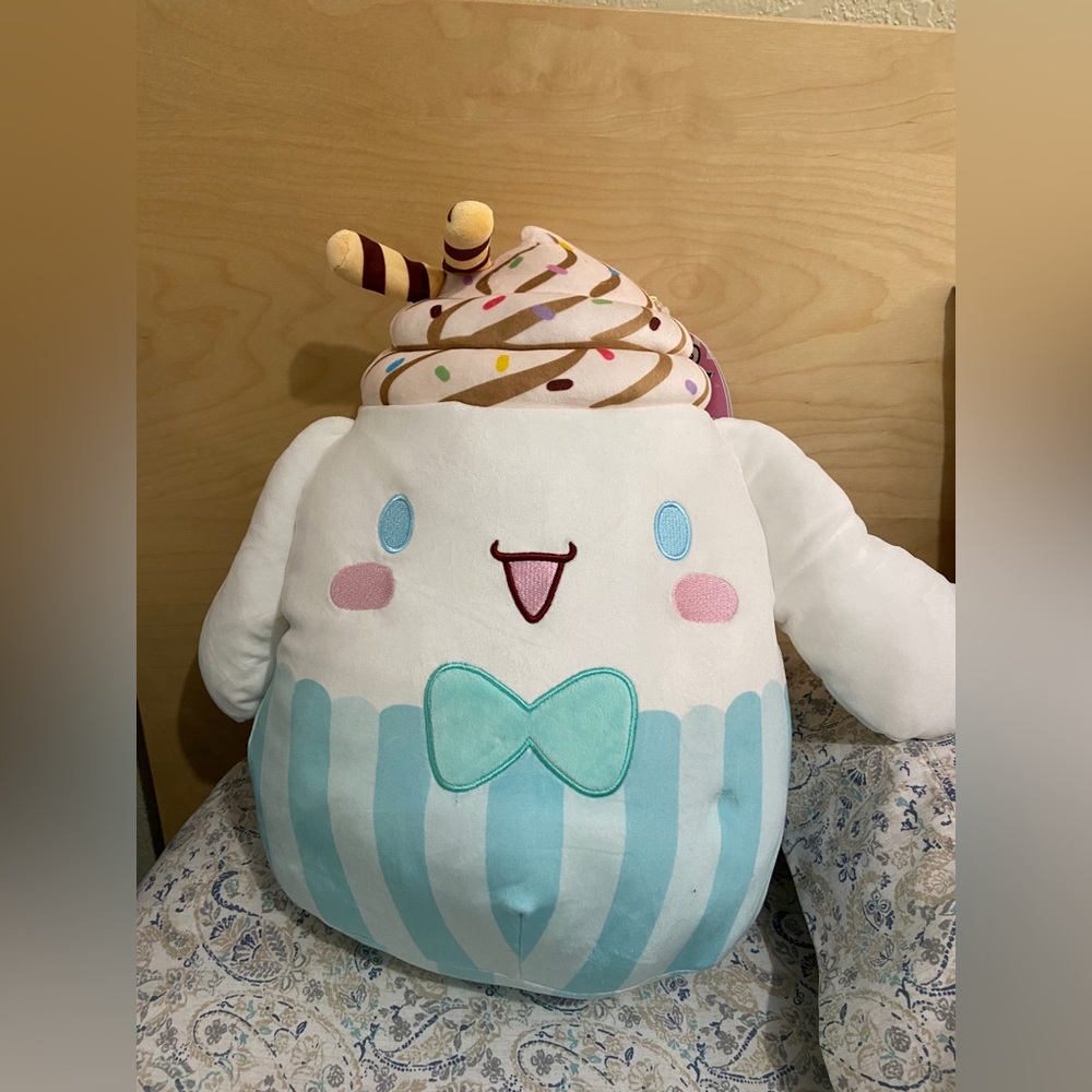 CINNAMOROLL Desert Ice Cream Hello Kitty Sanrio X Original Squishmallow NWT